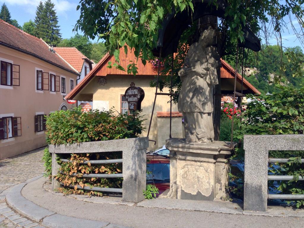 Pension Meandr Cesky Krumlov Exterior photo